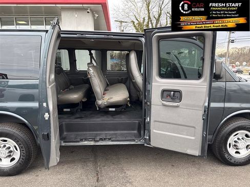 Used 2017 Chevrolet Express 2500 LS RWD image 34
