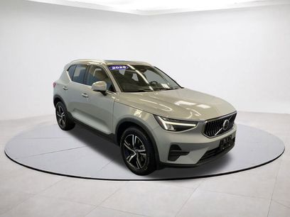 Certified 2025 Volvo XC40 B5 Core