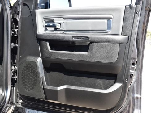 Used 2021 RAM 1500 Classic SLT AWD/4WD image 34