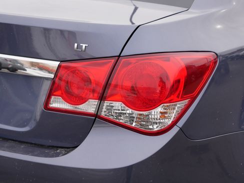 Used 2014 Chevrolet Cruze LT image 17