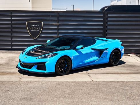 Used 2024 Chevrolet Corvette Z06 w/ Battery Protection Package RWD image 5