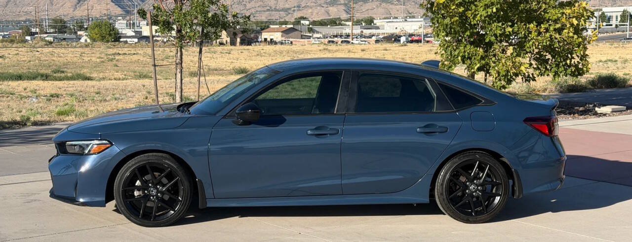 Used 2025 Honda Civic Sport image 4