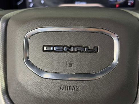 Used 2023 GMC Yukon Denali AWD/4WD image 26