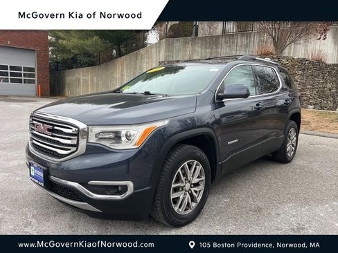 Used 2019 GMC Acadia SLE image 1