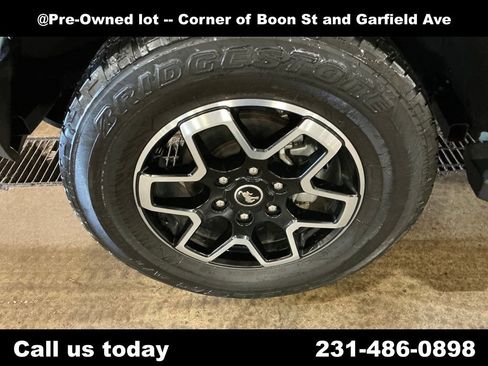 Used 2021 Ford Bronco Outer Banks image 11