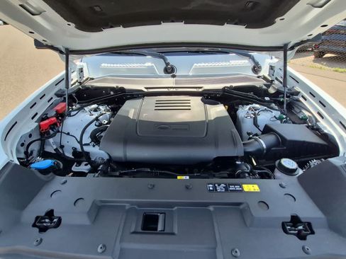 New 2026 Land Rover Defender 110 S AWD/4WD image 14
