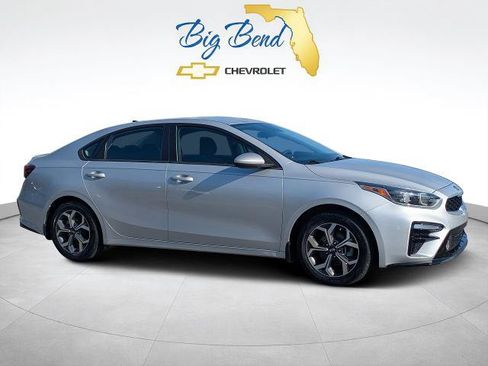 Used 2021 Kia Forte LXS FWD image 1