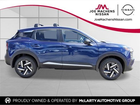 New 2026 Nissan Kicks SV w/ Cold Weather Package image 7