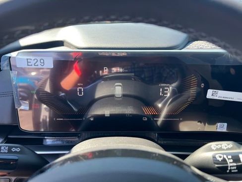 New 2026 Kia Carnival EX FWD image 16
