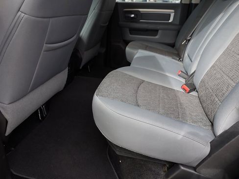 Used 2017 RAM 2500 Big Horn w/ Black Appearance Group image 16