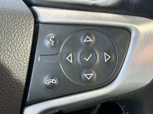 Used 2022 GMC Canyon Elevation image 24