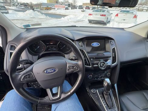 Used 2017 Ford Focus Titanium FWD image 10