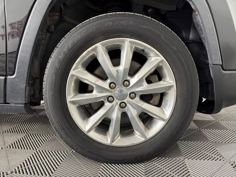Used 2016 Jeep Cherokee Limited AWD/4WD image 44