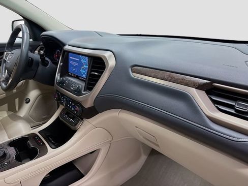 Certified 2023 GMC Acadia Denali w/ Denali Ultimate Package image 28