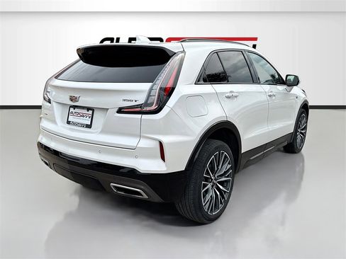 Used 2024 Cadillac XT4 Sport image 7
