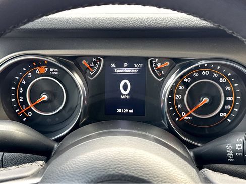 Certified 2023 Jeep Wrangler Unlimited Sport image 18