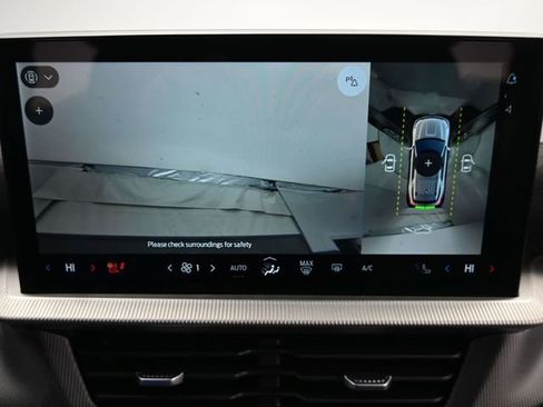 Used 2025 Ford Explorer ST-Line AWD/4WD image 22