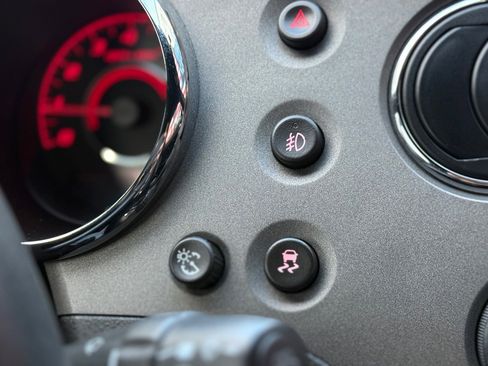 Used 2008 Pontiac Solstice GXP RWD image 27