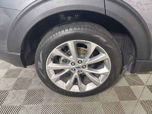 Certified 2023 Ford Explorer Platinum w/ Technology Package image 19