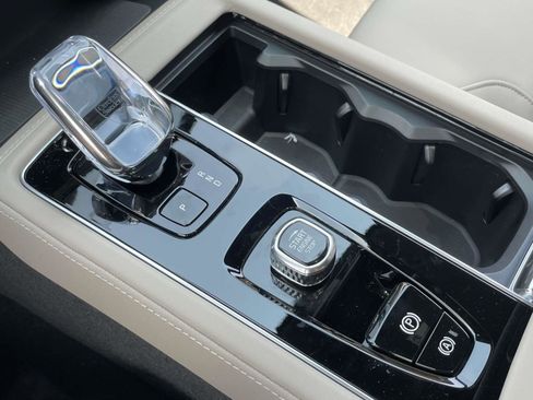 New 2026 Volvo XC90 B5 Core AWD/4WD image 29