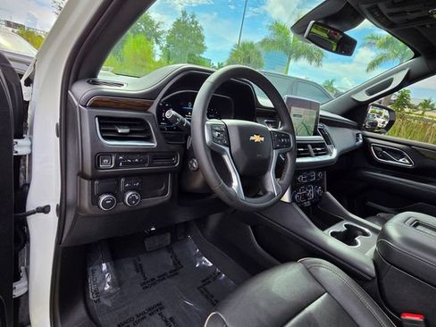 Used 2023 Chevrolet Suburban Premier RWD image 29