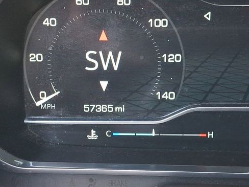 Used 2023 GMC Yukon SLT image 26