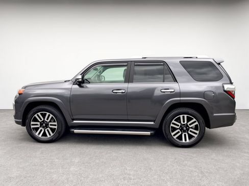 Used 2017 Toyota 4Runner Limited AWD/4WD image 2