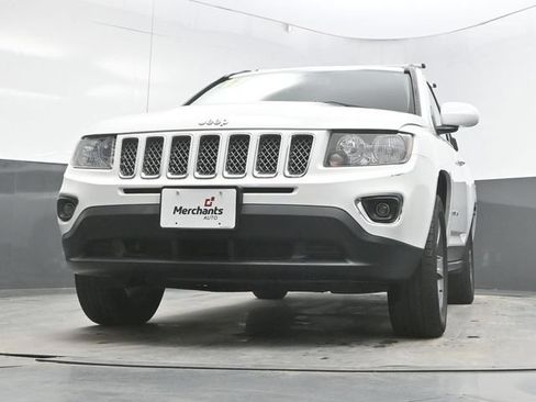 Used 2017 Jeep Compass High Altitude AWD/4WD image 34