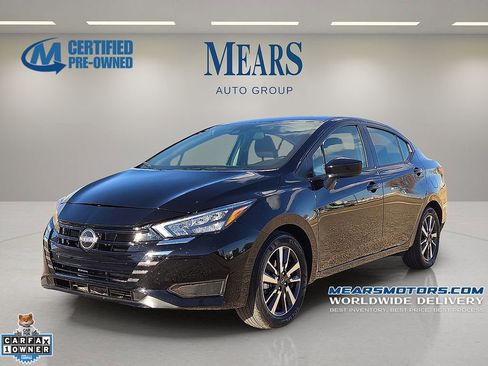 Used 2025 Nissan Versa SV image 1