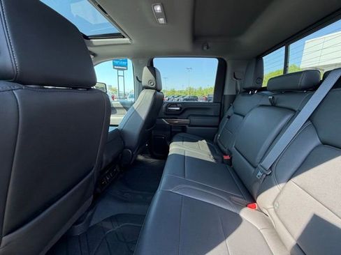 Used 2021 Chevrolet Silverado 2500 LT w/ Midnight Edition AWD/4WD image 30