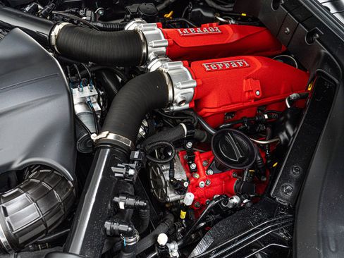 Used 2020 Ferrari Portofino image 45