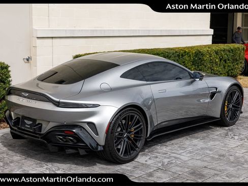 Used 2025 Aston Martin V8 Vantage Coupe image 26