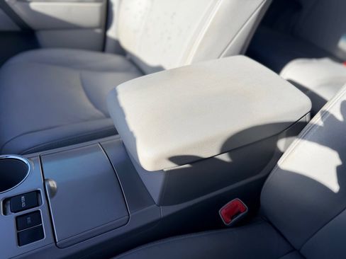 Used 2013 Toyota Highlander SE image 18