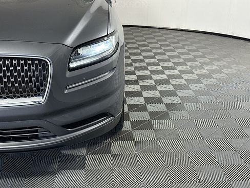 Used 2022 Lincoln Nautilus Reserve w/ Monochromatic Package FWD image 9
