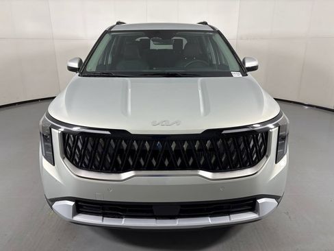 New 2026 Kia Carnival EX FWD image 3