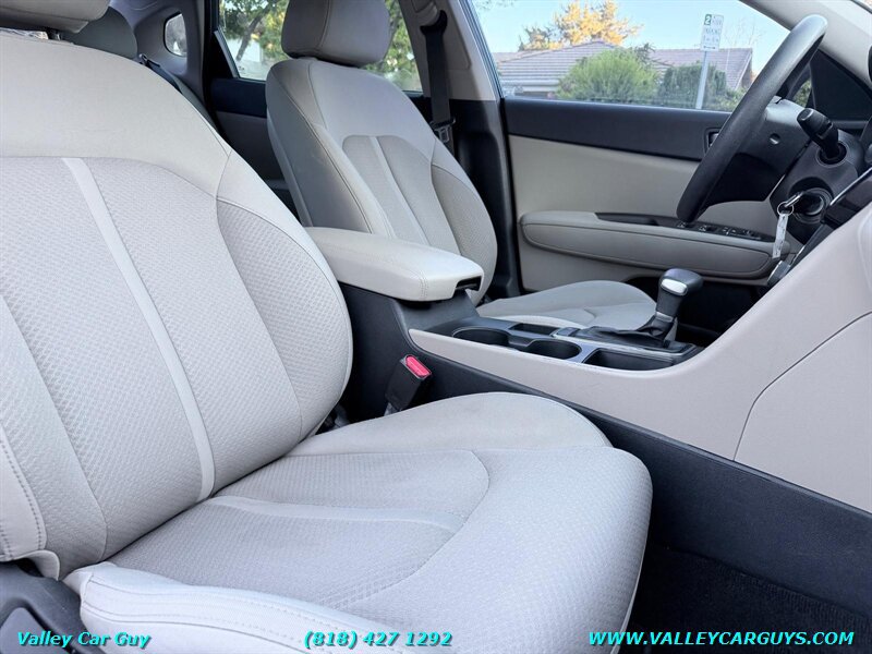 Used 2016 Kia Optima LX FWD image 11