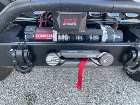 Used 2022 Jeep Gladiator Sport image 13