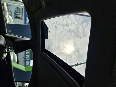 Used 2011 Lexus IS 250 w/ Premium Pkg Value Edition image 16