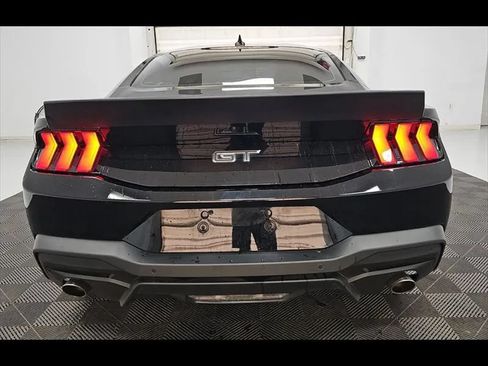 Used 2024 Ford Mustang GT RWD image 7