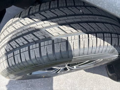 Used 2017 Jeep Grand Cherokee Trailhawk AWD/4WD image 28
