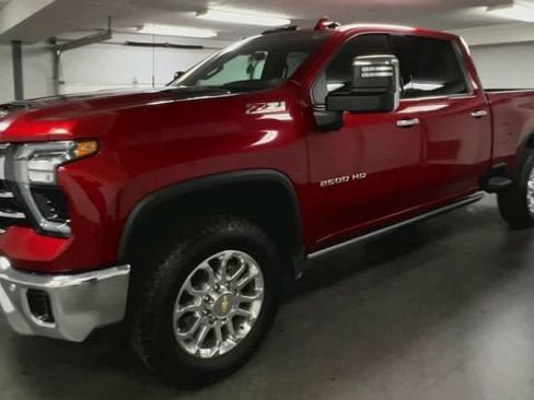 Certified 2025 Chevrolet Silverado 2500 LTZ w/ LTZ Premium Package AWD/4WD image 4