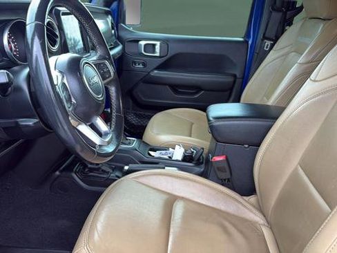 Used 2019 Jeep Wrangler Unlimited Rubicon AWD/4WD image 22