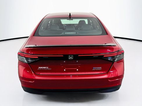 Used 2024 Honda Accord Sport image 6