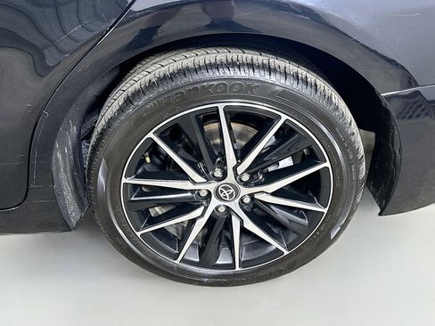 Used 2024 Toyota Camry SE FWD image 8