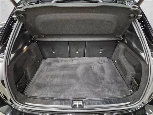 Used 2022 Mercedes-Benz GLA 250 4MATIC w/ Premium Package Lite image 6