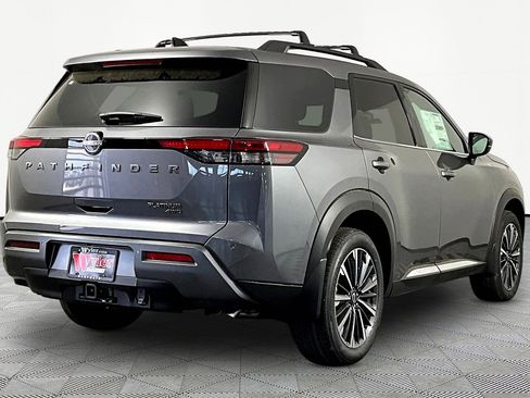 New 2026 Nissan Pathfinder Platinum AWD/4WD image 12