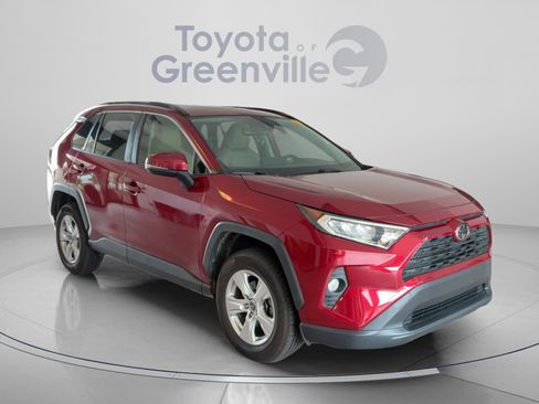 Used 2019 Toyota RAV4 XLE FWD image 8
