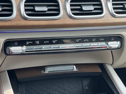 Certified 2025 Mercedes-Benz GLE 350 4MATIC image 28