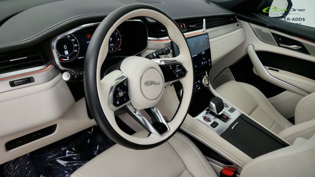 Used 2025 Jaguar F-PACE R-Dynamic S AWD/4WD image 47
