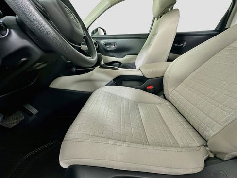 Used 2025 Honda HR-V LX image 13